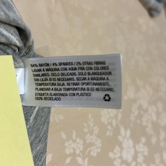 Mossimo Supply Co Gray Stripe Long sleeve Top Size L - Picture 5 of 7